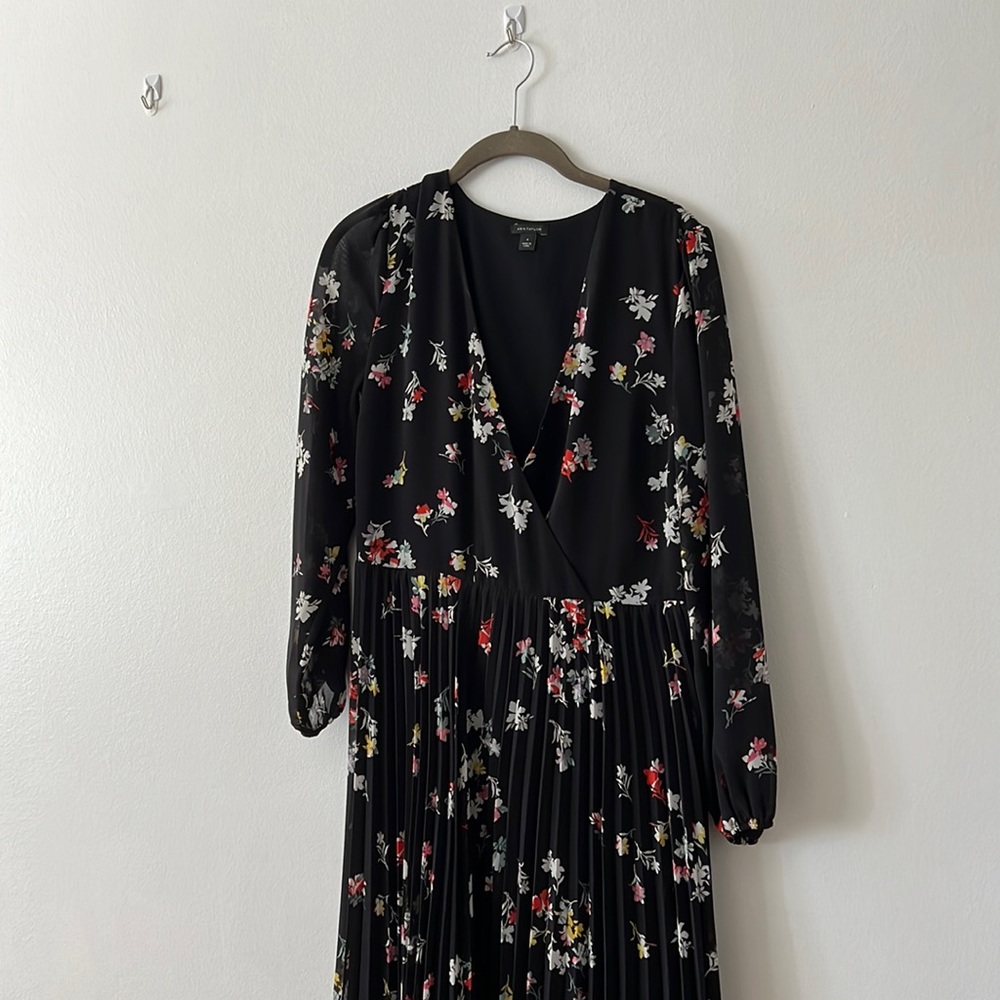 Ann Taylor floral pleated midi dress
